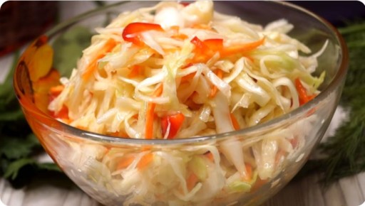 Хрустящая капуста Провансаль за несколько часов: быстрый маринад на каждый день