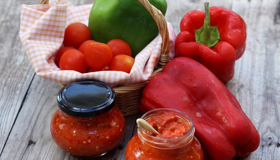 Как приготовить болгарскую икру из сладкого перца и баклажанов на зиму