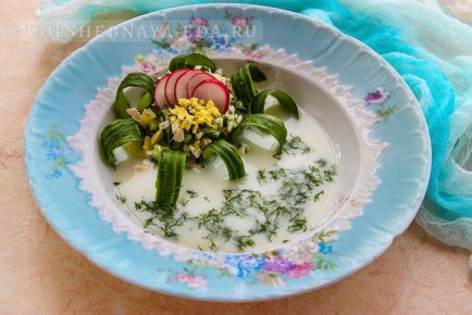 Окрошка на курином бульоне: освежающий вкус лета в каждой ложке