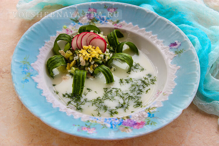 Окрошка на курином бульоне: освежающий вкус лета в каждой ложке