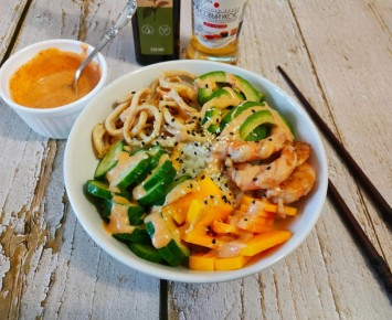 Поке-боул с морепродуктами: легкий и свежий рецепт для летнего обеда