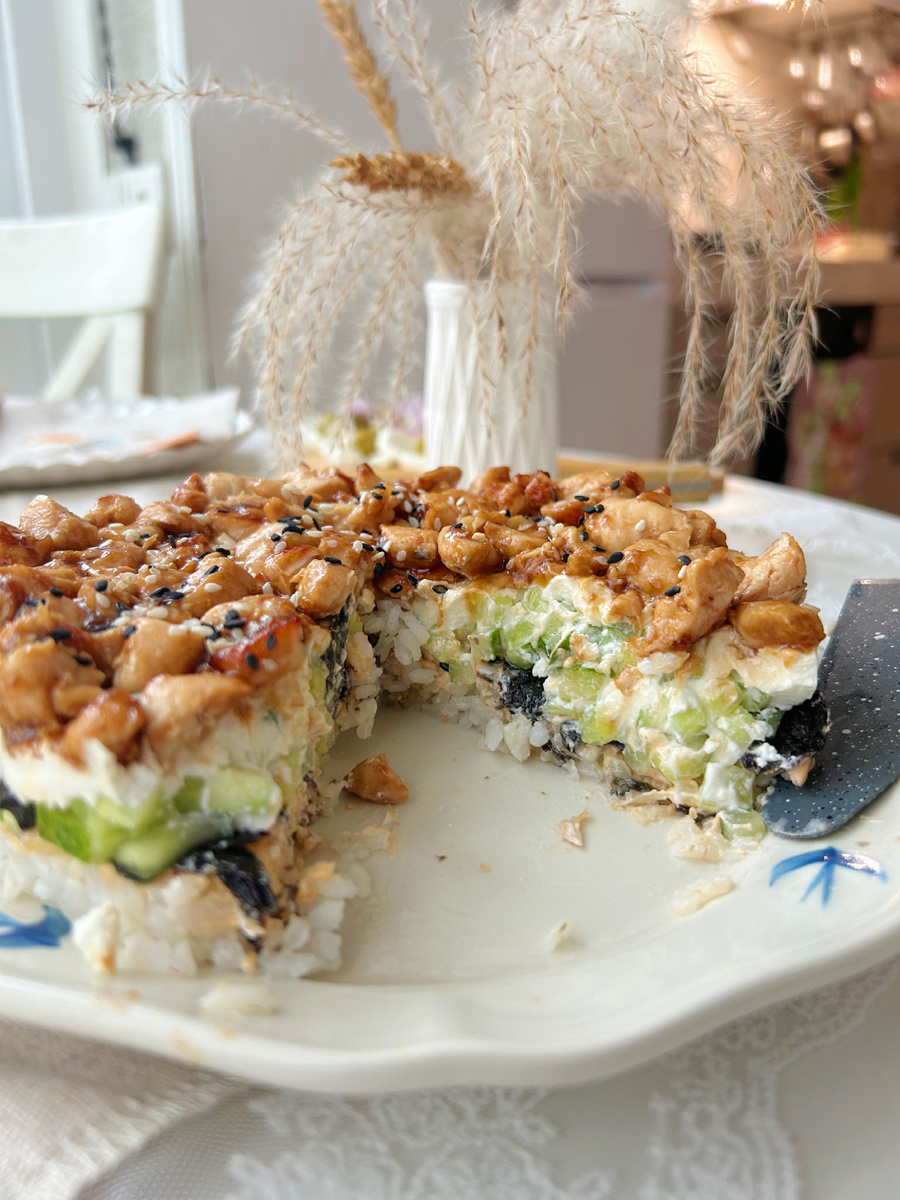 Необычный суши-торт: деликатес для гурманов