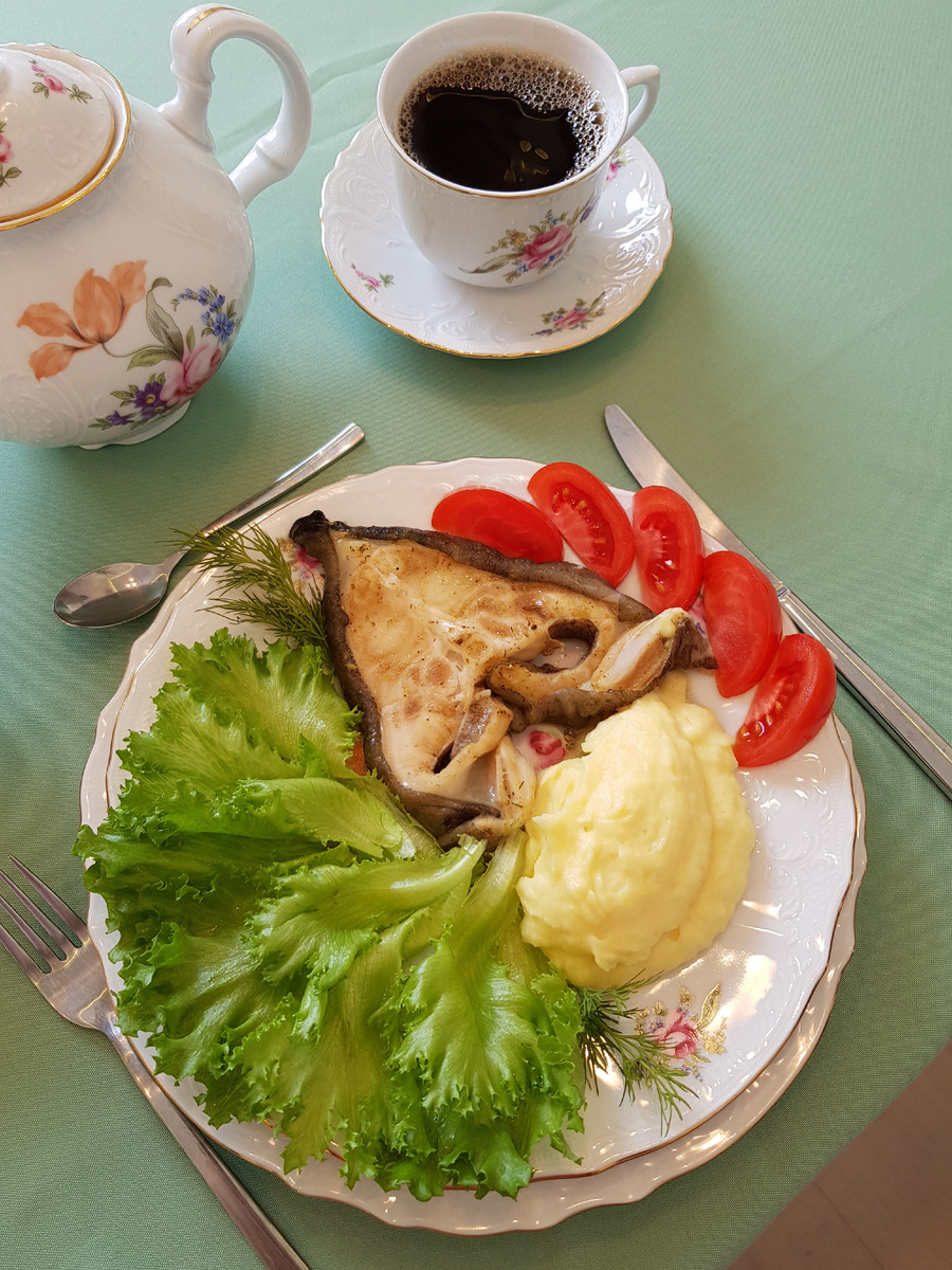 Нежная запечённая зубатка: простой рецепт