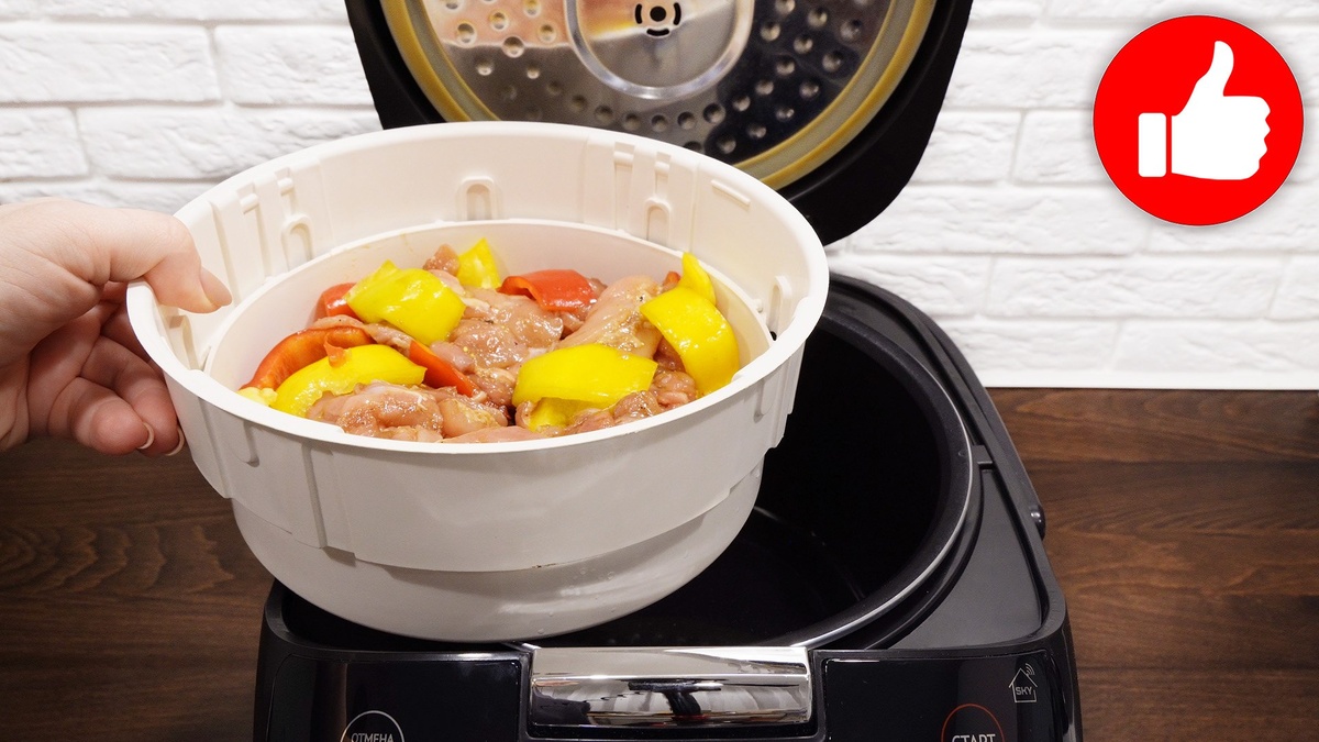 Нежная курица с болгарским перцем: простой способ приготовления на пару
