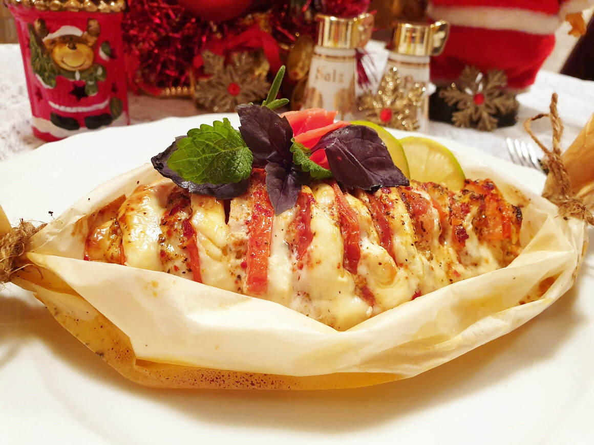 Роскошное куриное филе в стиле капрезе: быстро и вкусно