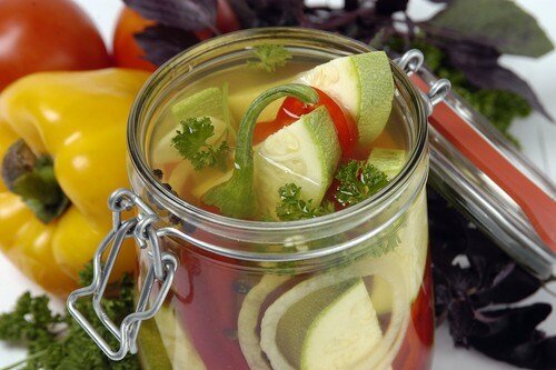 Как приготовить маринованные итальянские овощи