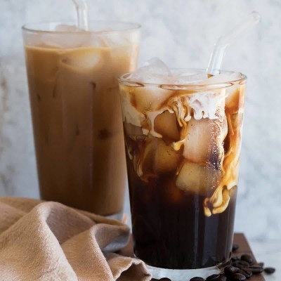 Летние кофейные тренды: 5 освежающих напитков на основе кофе