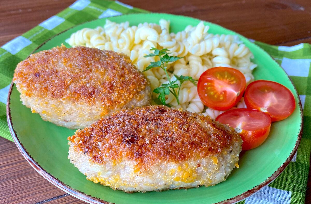 Нежные котлеты с манкой: рецепт от читательницы, который покорит вас