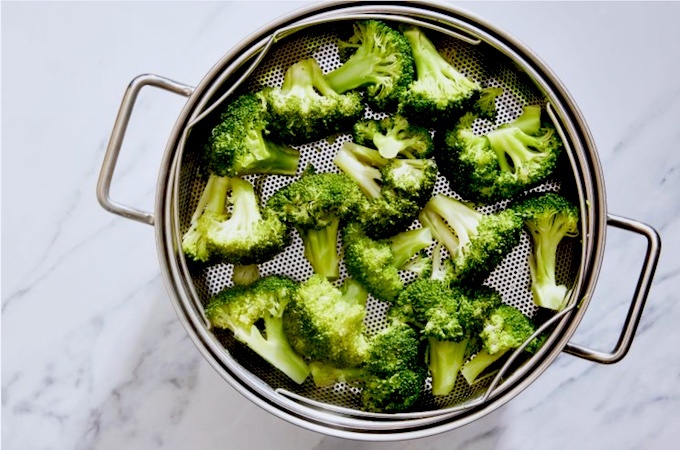 Как справиться с запахом брокколи на кухне: несколько простых советов