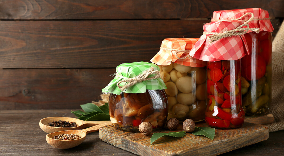 Соленья, квашения и мочения: что выбрать для здоровья и вкуса?