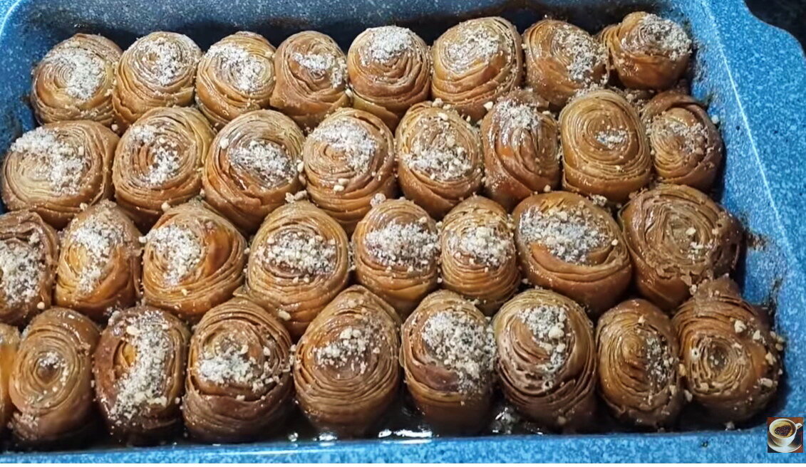 Восхитительная пахлава: сладкое лакомство для приятного чаепития