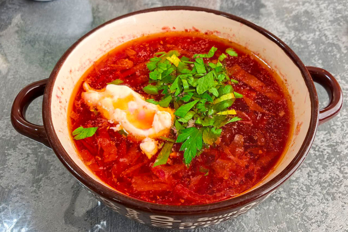 Анадырь возглавил рейтинг самых дорогих борщей на Дальнем Востоке