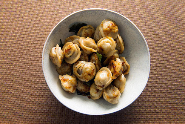 Пельмени с говядиной и крапивой