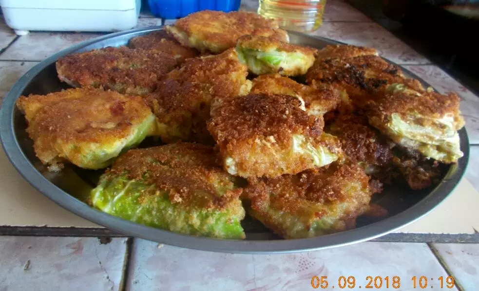Неповторимые шницели из савойской капусты с сыром