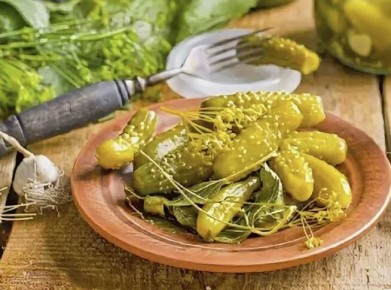 Необычные маринованные огурцы с горчицей: хрустящий и аппетитный секрет на зиму